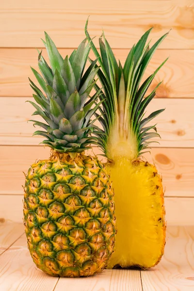 Вкусный ананас — стоковое фото