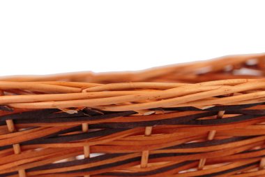 Söğüt dallarının güzel dokusu. Arka plan doğal rattan ve beyaz yüzeyden yapılmıştır. Yakın plan..