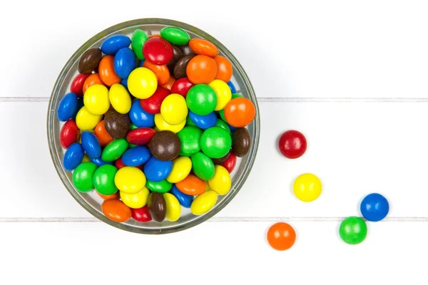 Top-bir kase renkli şekerler görünümünü