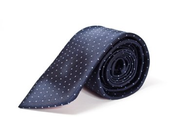 Mavi kravat beyaz üzerine izole edilmiş