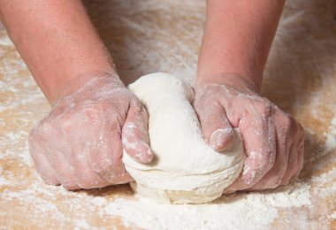 Ellerin hamuru yoğurdu.