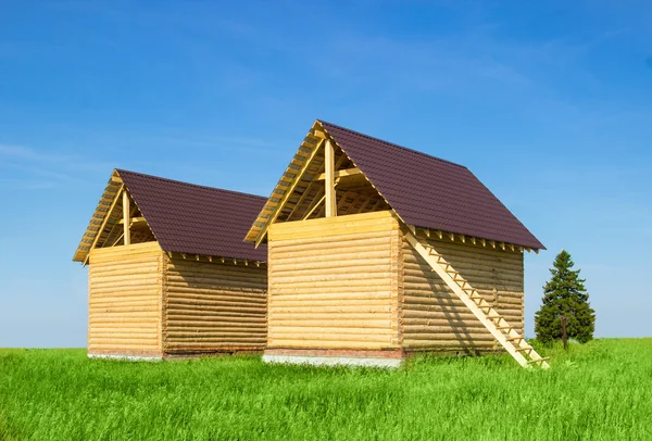Ein neues Zuhause wird mit Holz gebaut — Stockfoto