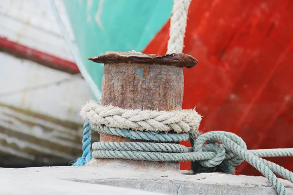 Ropes on a sailing ship — Stock Photo, Image