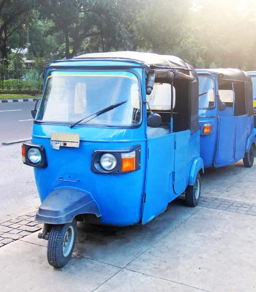 Bajaj è un trasporto pubblico unico — Foto Stock