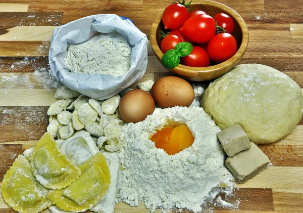 Ingredients for preparation of homemade egg pasta — Stock Photo, Image