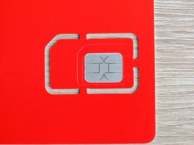 Cep telefonu operatöründen gelen plastik kırmızı kartta Nano kart