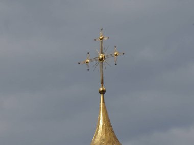 Ortodoks Kilisesi kubbe üzerinde çapraz