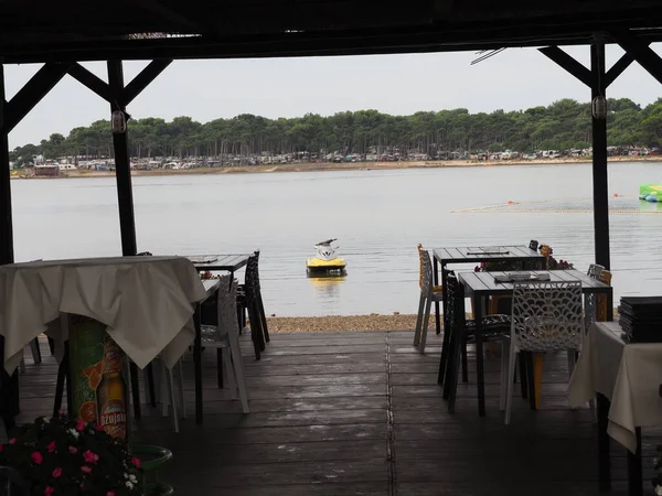 Interior Outdoor Cafe Sea Coast People Plastic Furniture — Foto Stock