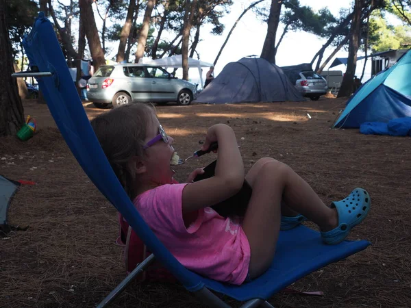 Girl Chair Has Lunch Campsite Pine Forest — Stockfoto