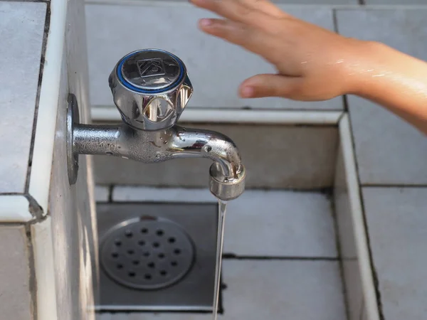 Close Small Water Faucet Washing Hands Campsite Seashore — Stockfoto