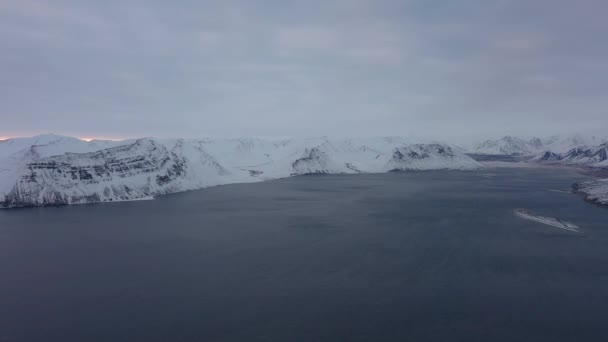Panorama Montanhas Costeiras Península Chukotski Cobertas Neve — Vídeo de Stock