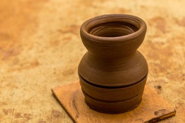 Şimdi kilden esrar yapıyorum..