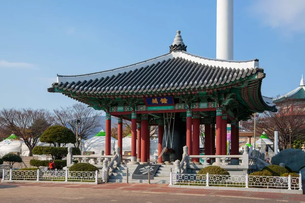 Busan Güney Kore Kasım 2015 Yongdusan Parkı Parktaki Pavilion — Stok fotoğraf