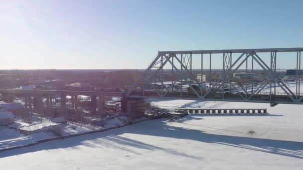 Arkhangelsk Rusia Marzo 2021 Vista Superior Invierno Puente Hierro Una — Vídeo de stock