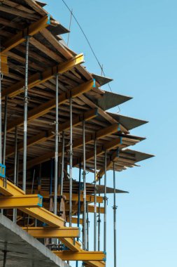 Gökdelen yapımında kullanılan sahte çalışmalar