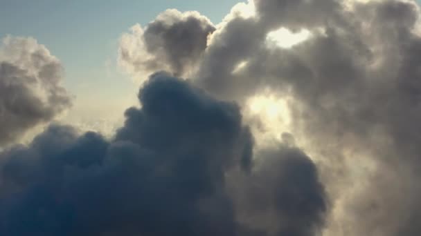 Tjocka Moln Rök Virvlande Himlen Bildar Tjock Gardin — Stockvideo