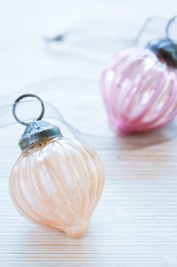 güzel Noel ağacı topları.