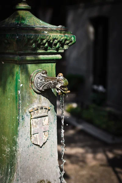 Antique standpipe. Cimitero Monumentale, Milan — Stock Photo, Image