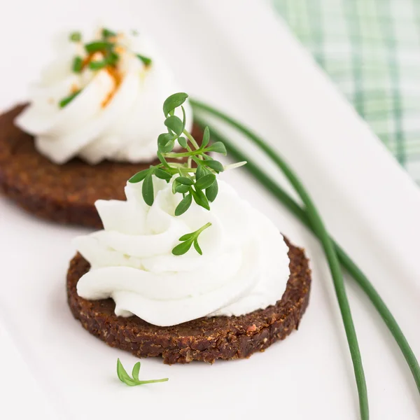 Pan de centeno alemán pumpernickel — Foto de Stock