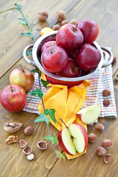 Baking with apples and nuts — Stock Photo, Image