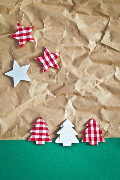 Pequenas árvores de Natal no papel — Fotografia de Stock