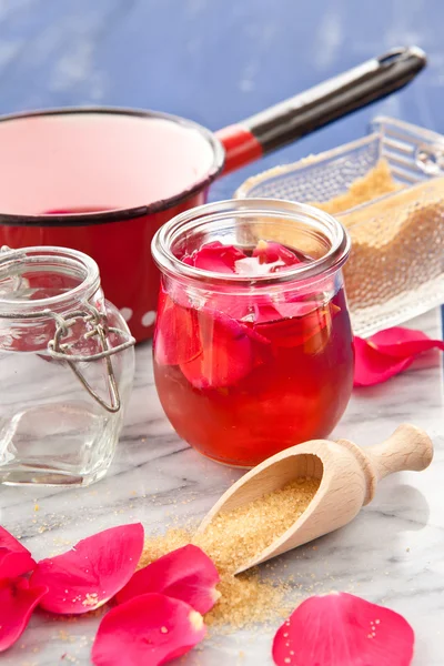 Gelatina di rose fatta in casa — Foto Stock