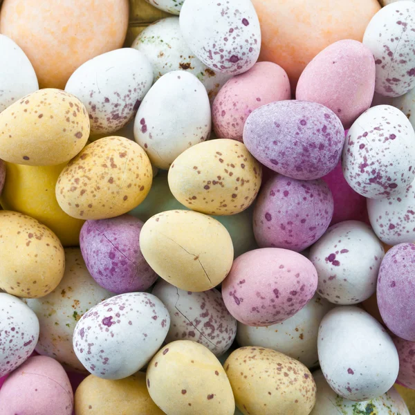 Paskalya için renkli yumurtalar