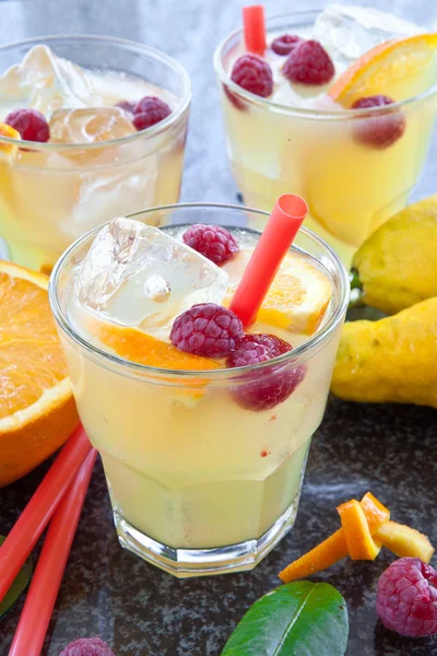 Fresh lemonade — Stock Photo, Image