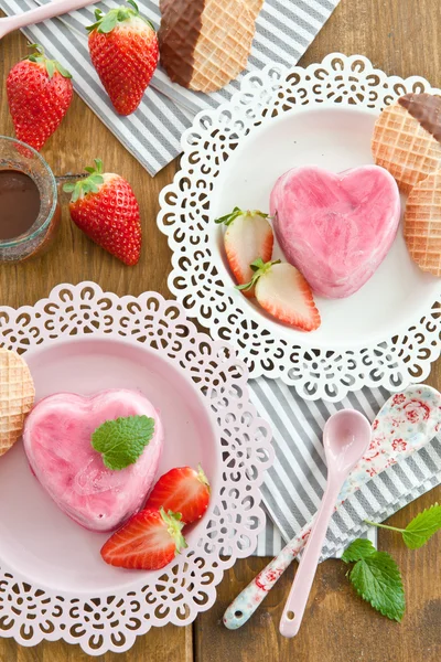 심장 모양 아이스크림 — 스톡 사진