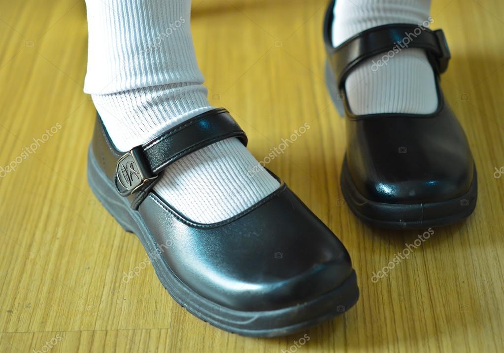 Thai school best sale shoes