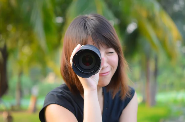 Chica de lente — Foto de Stock