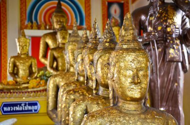 Buda eski tapınak bir satırda