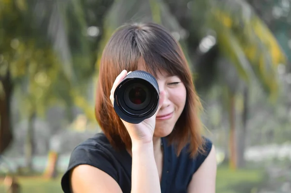 Chica de lente — Foto de Stock