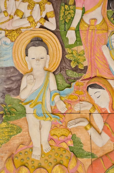 Рождение маленького Будды древняя каменная надпись (более 100 г — стоковое фото