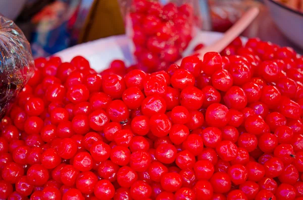 Cerise confite au sirop en Thaïlande marché ouvert — Photo