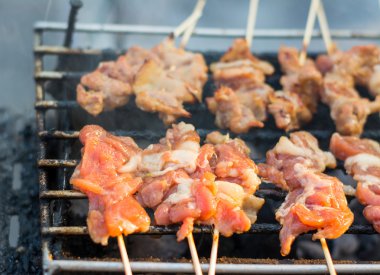 geleneksel Tayland Tayland açık piyasa domuz kızartma