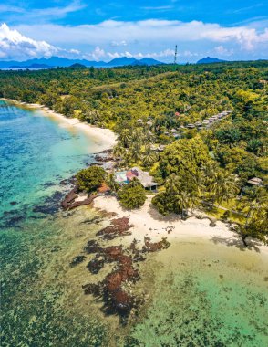 Koh Mak tropikal adası ve Koh Chang, Trat, Tayland yakınlarındaki cennet plajı.