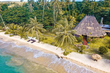 Koh Mak tropikal adası ve Koh Chang, Trat, Tayland yakınlarındaki cennet plajı.