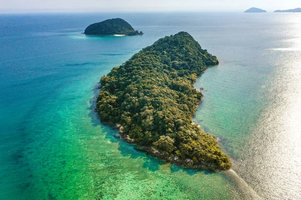 Koh Mak ilha tropical e sua praia paradisíaca perto de Koh Chang, Trat, Tailândia — Fotografia de Stock