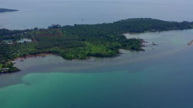 Koh Mak tropikal adası ve Koh Chang, Trat, Tayland yakınlarındaki cennet plajı.