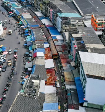 Maeklong Tren Pazarı, Talad Rom Hub, Ratchaburi, Tayland
