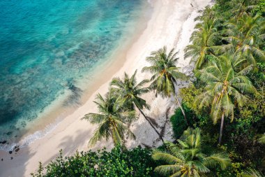 Phuket Tayland 'daki Özgürlük Kumsalı gizli plajı