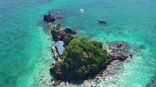 Aerial view of Koh Khai Nuai, the cat island in Phuket, Thailand — Video Stock