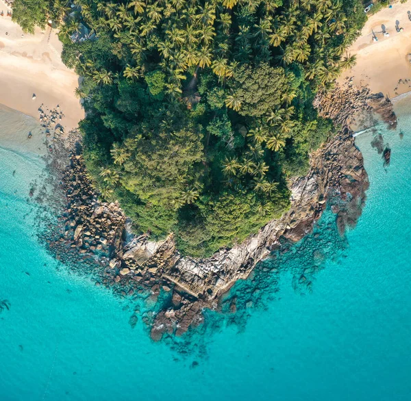 Veduta aerea della spiaggia di Surin nella provincia di Phuket in Thailandia — Foto Stock