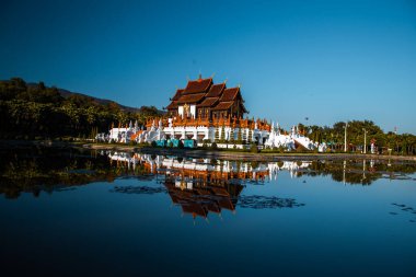 Kraliyet Parkı Rajapruek, Botanik bahçesi ve Chiang Mai, Tayland 'daki pavyon.