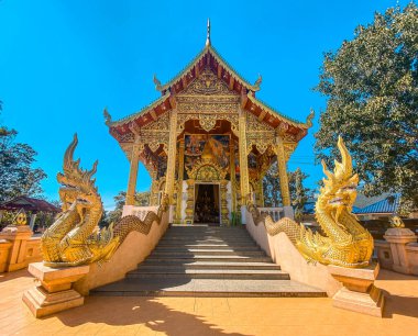 Wat Phrathat Doi Kham, Buddha pagoda and golden chedi in Chiang Mai, Tayland