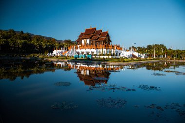 Kraliyet Parkı Rajapruek, Botanik bahçesi ve Chiang Mai, Tayland 'daki pavyon.
