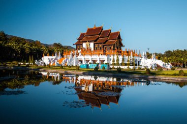 Kraliyet Parkı Rajapruek, Botanik bahçesi ve Chiang Mai, Tayland 'daki pavyon.