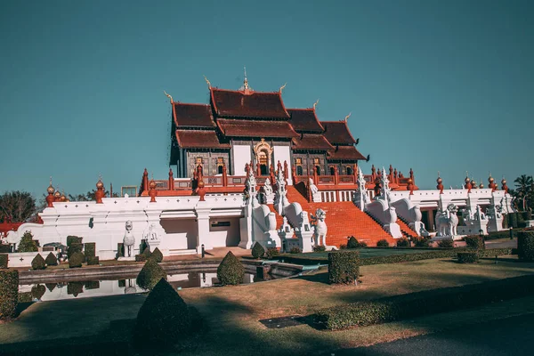 Royal Park Rajapruek, botanisk trädgård och paviljong i Chiang Mai, Thailand — Stockfoto