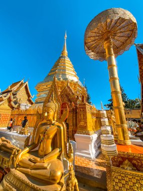  Chiang Mai, Tayland 'daki Wat Phra Doi Suthep tapınağının havadan görünüşü